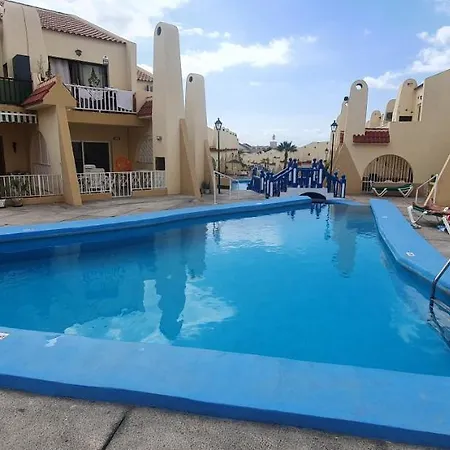 Mareverde Vista Mare Con Tres Piscinas Lejlighed